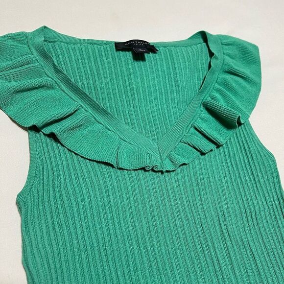 Ann Taylor SP Green Ruffled Sleeveless Top - Picture 2 of 9